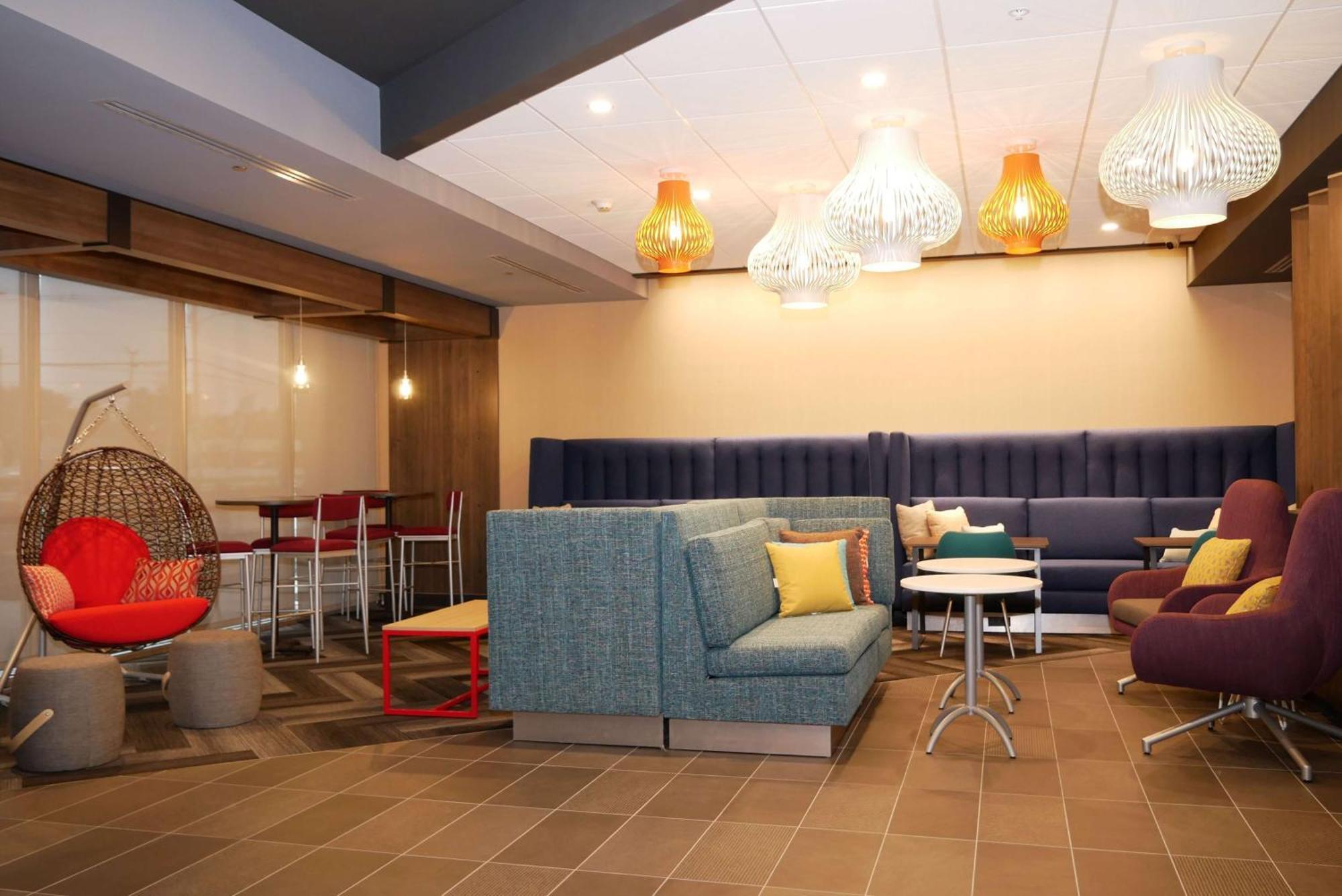 Tru By Hilton Chambersburg Hotel Exterior photo